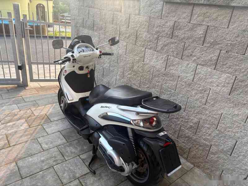 Piaggio Beverly 400 Tourer 2009 - foto 5
