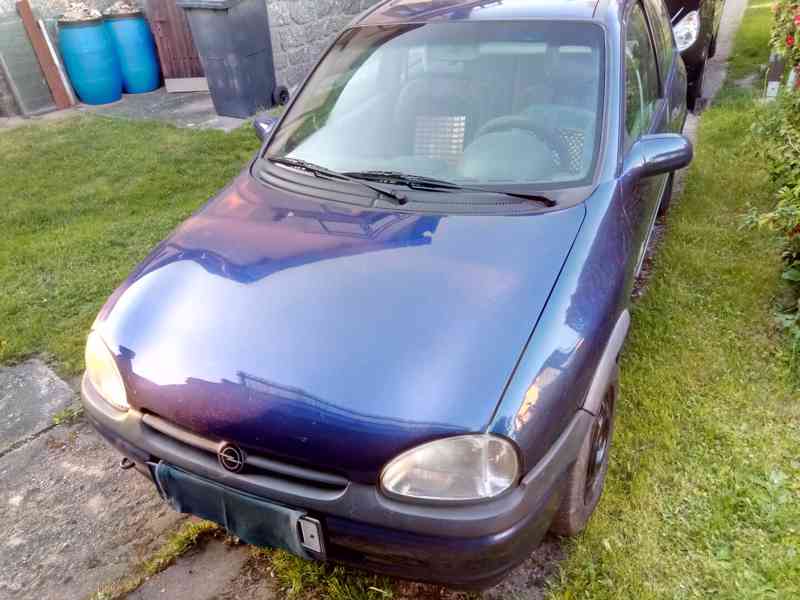 Opel Corsa 1,4i - foto 4