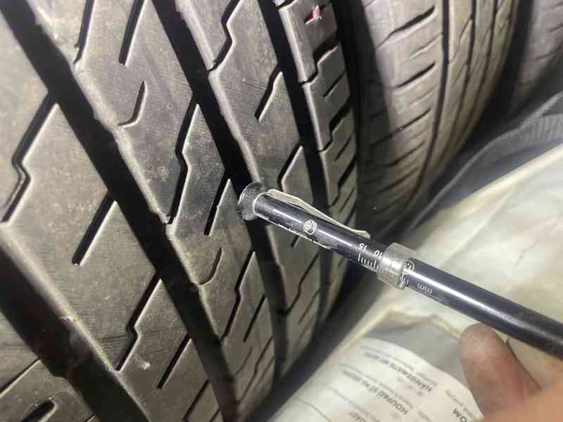 Originální Audi 17” kola + pneu 225/45 R17 - foto 8