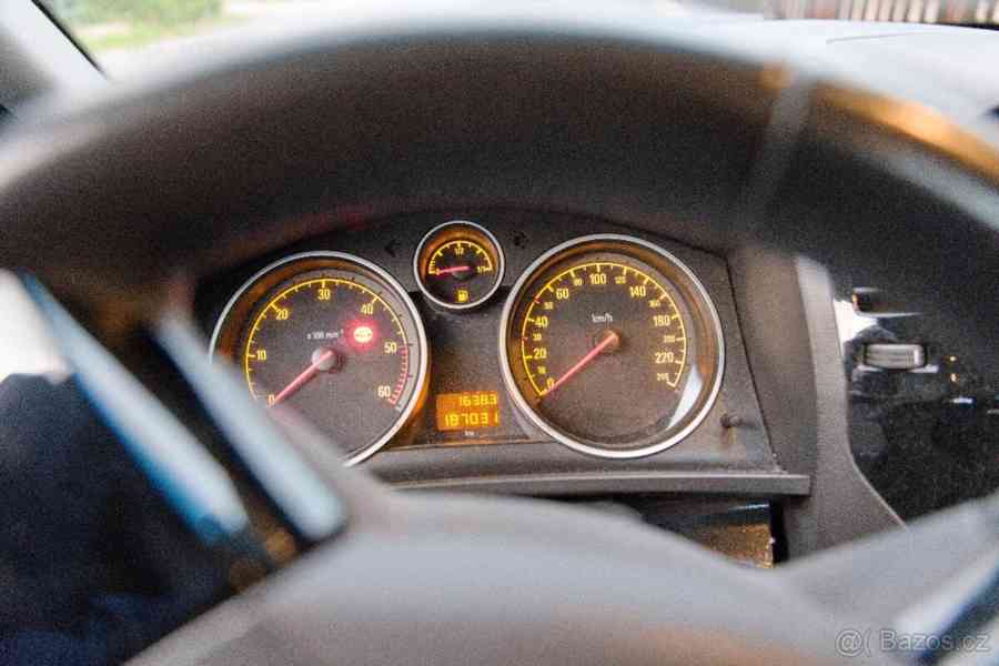 Opel Zafira 1,7   CDTI, první majitel - foto 7