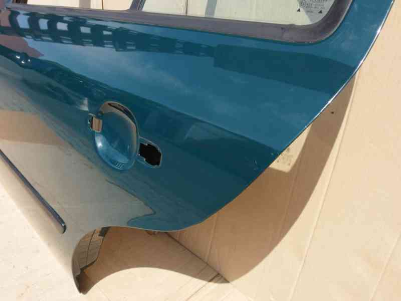 Levé zadní dveře Škoda Octavia I hatchback - foto 12