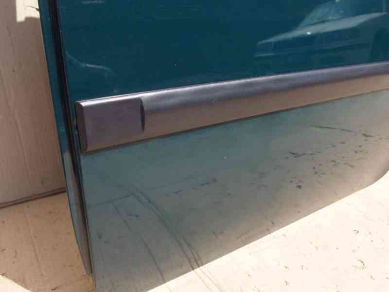 Levé zadní dveře Škoda Octavia I hatchback - foto 9