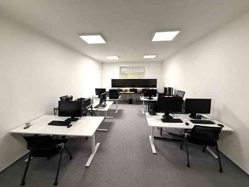 PRONÁJEM DVOU KANCELÁŘÍ O CP CCA 20 M2, BRNO – ŽIDENICE - foto 4