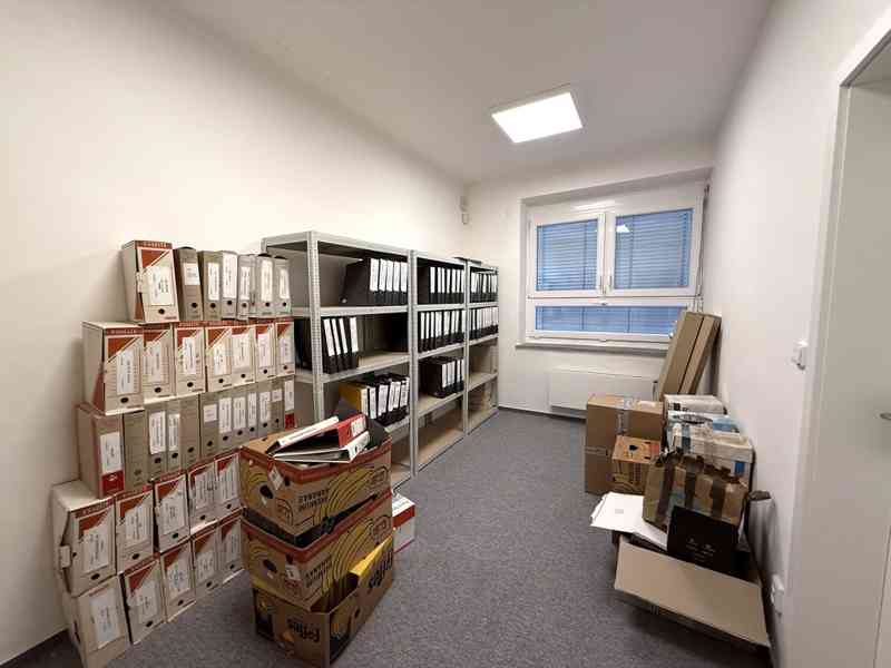 PRONÁJEM DVOU KANCELÁŘÍ O CP CCA 20 M2, BRNO – ŽIDENICE - foto 9