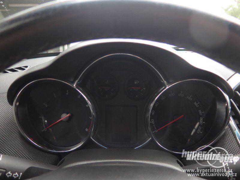 Chevrolet Cruze 1.8, benzín, RV 2012 - foto 12
