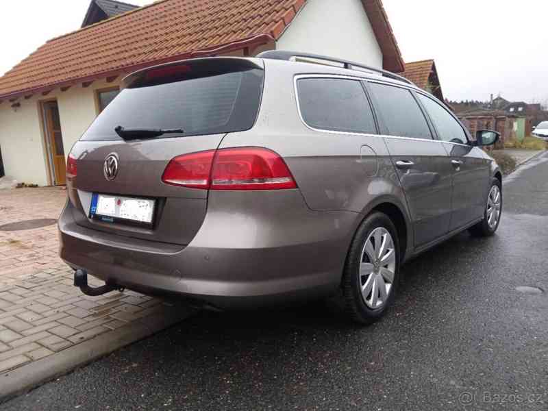 Volkswagen Passat 1,6   variant B7, TDI - foto 21