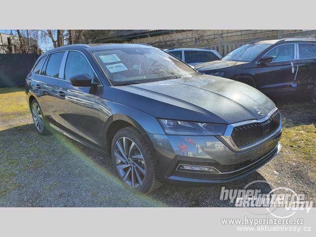 Nový vůz Škoda Octavia 1.5, benzín, vyrobeno 2020, navigace - foto 7