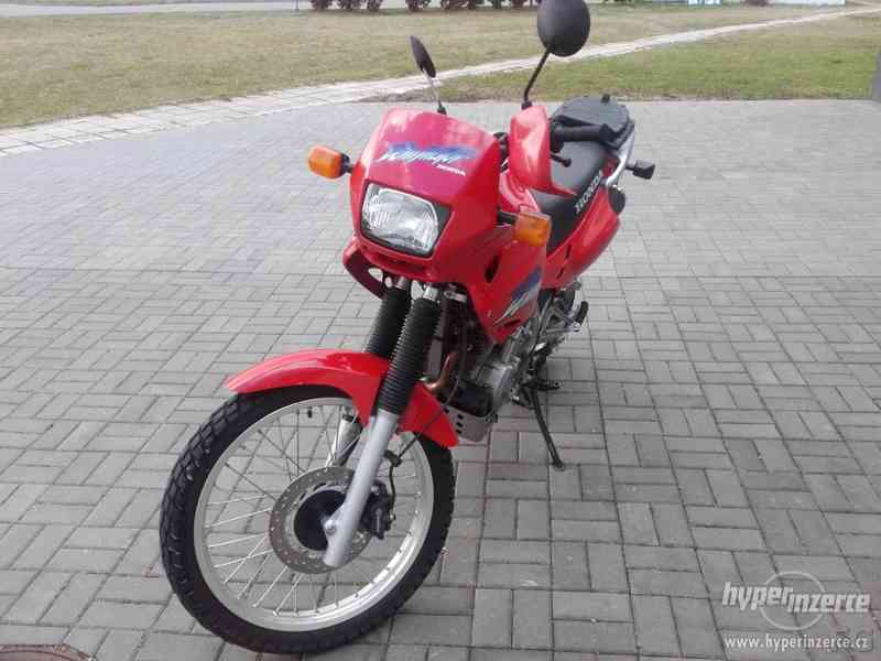 Motocykl Honda NX 650 Dominátor - foto 2