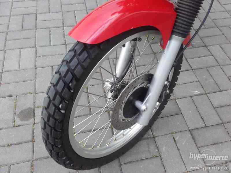 Motocykl Honda NX 650 Dominátor - foto 5