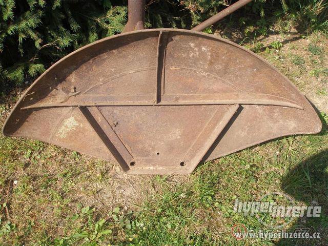 Blatník Zetor 25 - foto 1