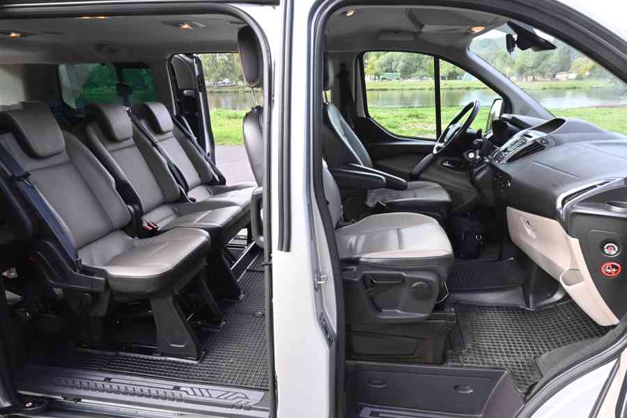 Ford Tourneo Custom 2.2 Titanium L1, 114Kw, 173700km, 8 míst - foto 14