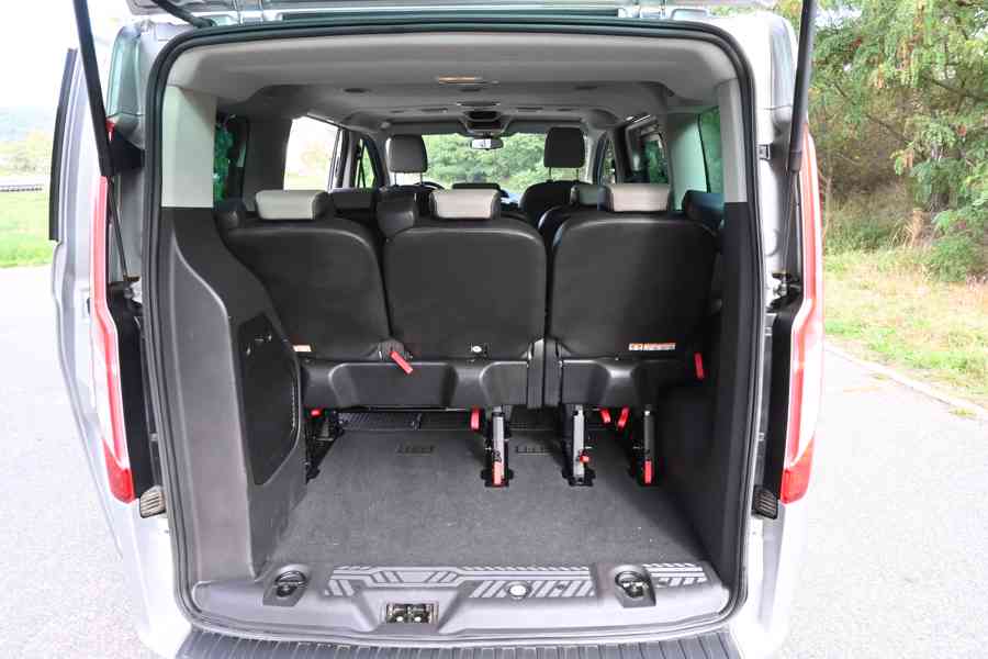 Ford Tourneo Custom 2.2 Titanium L1, 114Kw, 173700km, 8 míst - foto 13