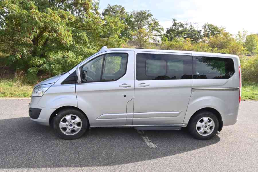 Ford Tourneo Custom 2.2 Titanium L1, 114Kw, 173700km, 8 míst - foto 2