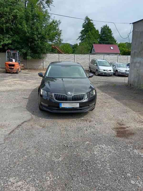Škoda Octavia 1,5 TSI (110 kW) - foto 26