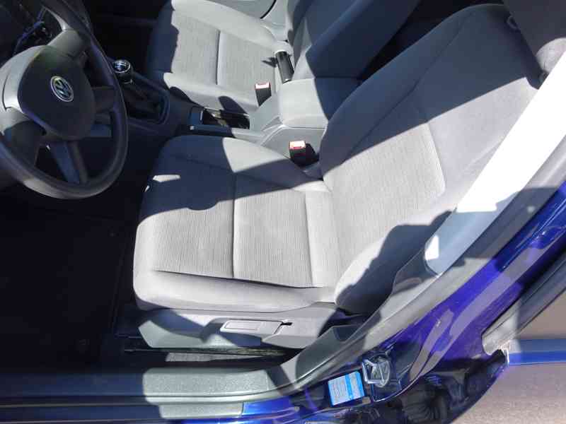 VW Golf 1.4i r.v.2005 (55 kw) stk:2/2026  - foto 12