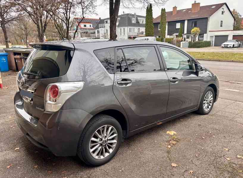Toyota Verso 1.8i AUT. Edition-S benzín 108kw - foto 4