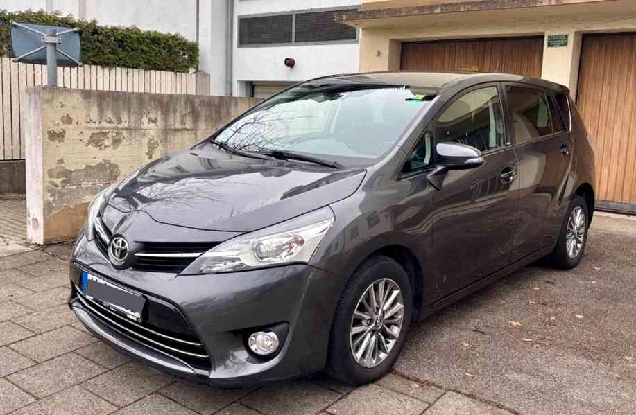 Toyota Verso 1.8i AUT. Edition-S benzín 108kw - foto 1