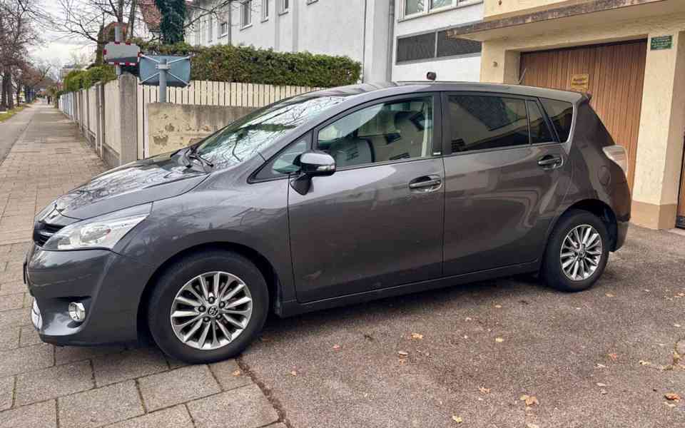 Toyota Verso 1.8i AUT. Edition-S benzín 108kw - foto 9