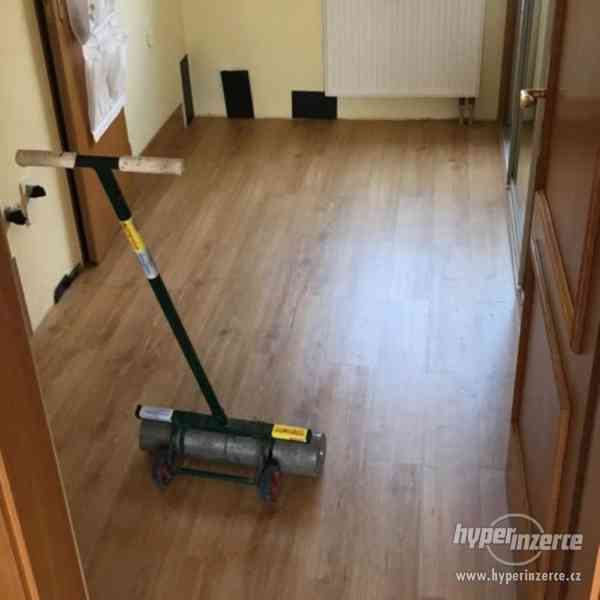 Pokládka a údržba dřevěných podlah a parket - foto 1