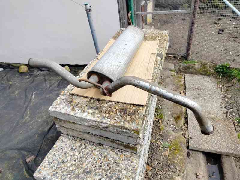 Zadní tlumič výfuku zn.Polmo 04.233 ( C1/Peugeot/Toyota) - foto 3