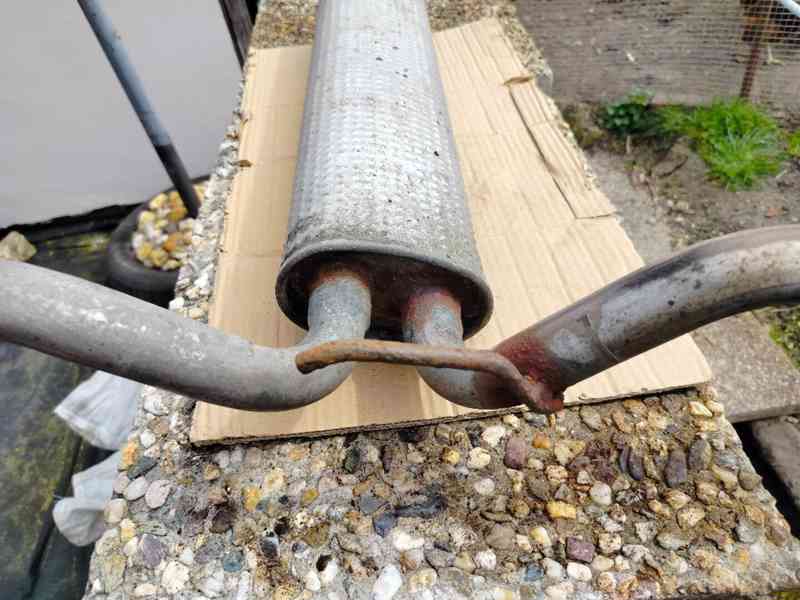 Zadní tlumič výfuku zn.Polmo 04.233 ( C1/Peugeot/Toyota) - foto 5