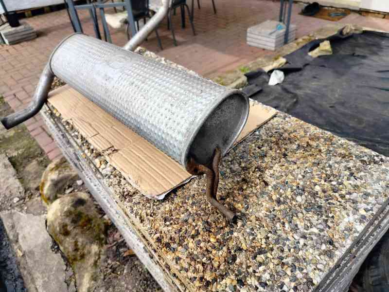 Zadní tlumič výfuku zn.Polmo 04.233 ( C1/Peugeot/Toyota) - foto 4