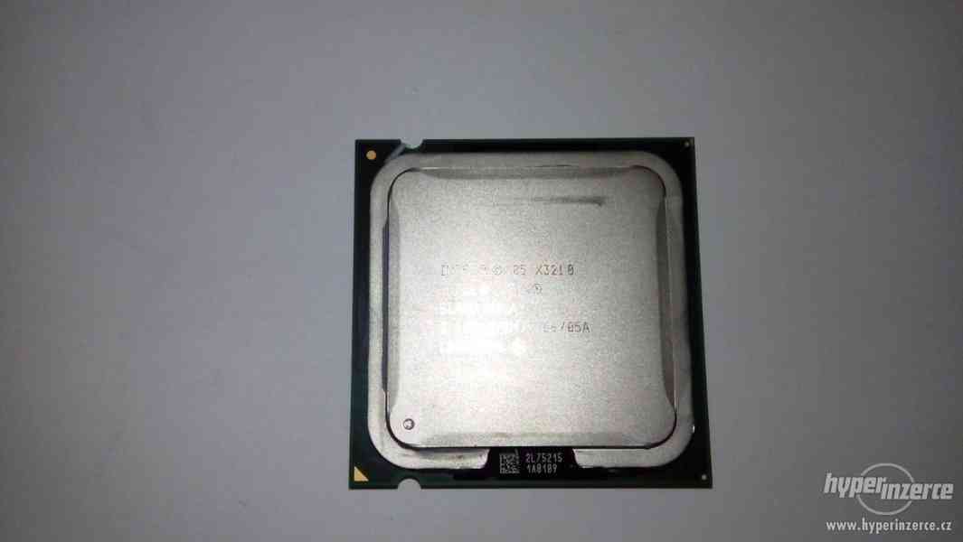 Procesor Intel Xeon X3210 2,13 GHz 4-jadrový - foto 1