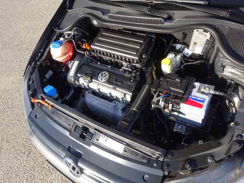 VW Polo 1.4i 16V r.v.2010 (servisní knížka) - foto 14
