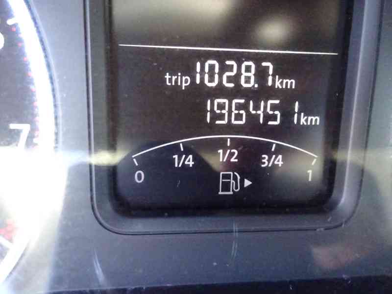 VW Polo 1.4i 16V r.v.2010 (servisní knížka) - foto 7