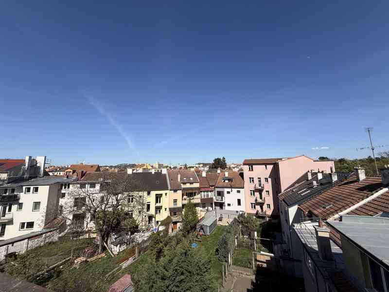 PRONÁJEM  CIHLOVÉHO MEZONETOVÉHO BYTU 2+KK, BRNO – ČERNOVICE - foto 13