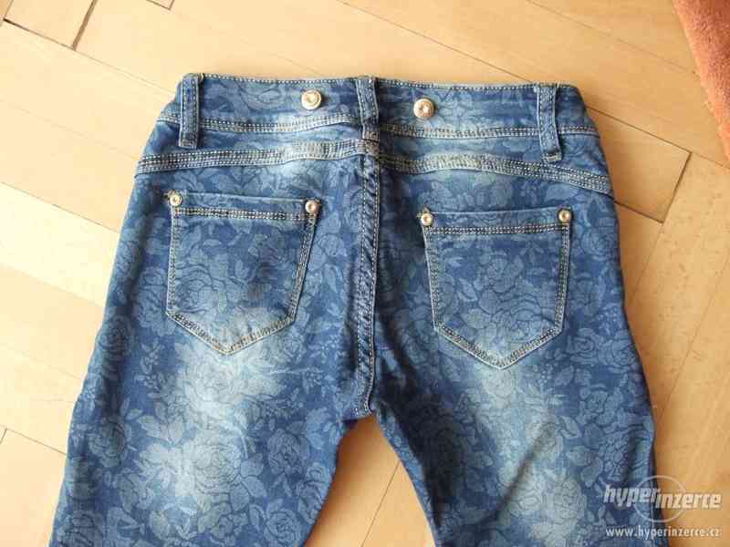 elastické džíny - foto 4