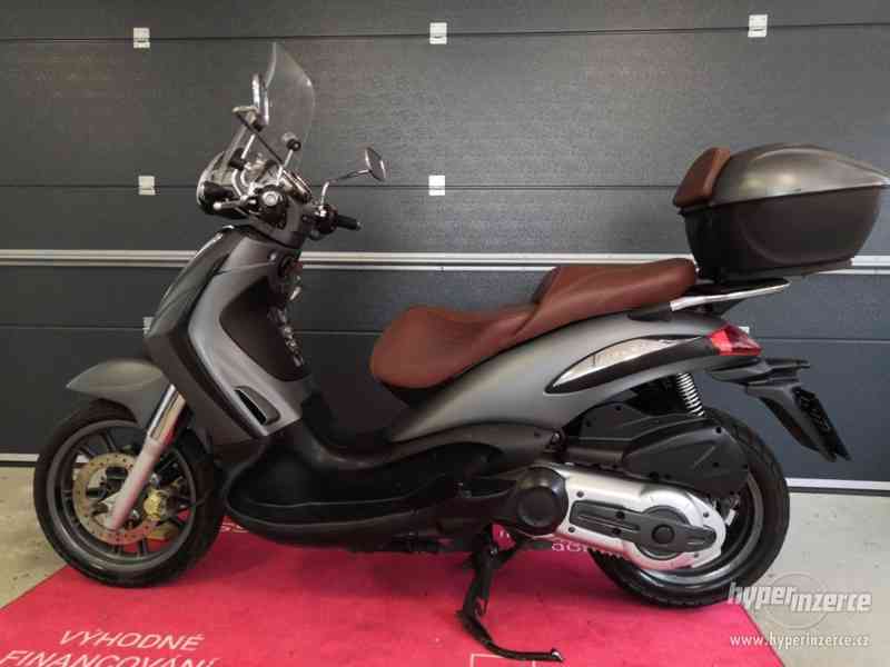 Prodám Piaggio Beverly 500 r.v.2012 - foto 8