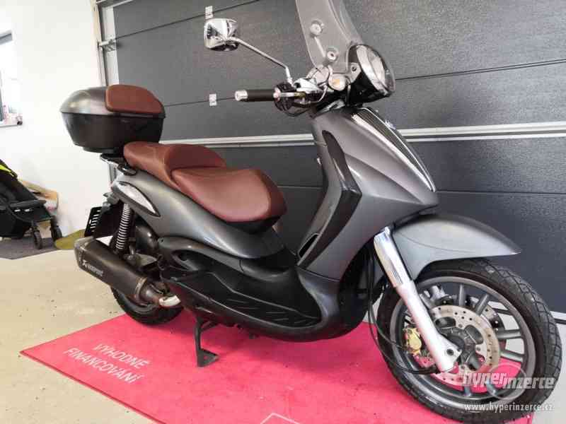 Prodám Piaggio Beverly 500 r.v.2012 - foto 12