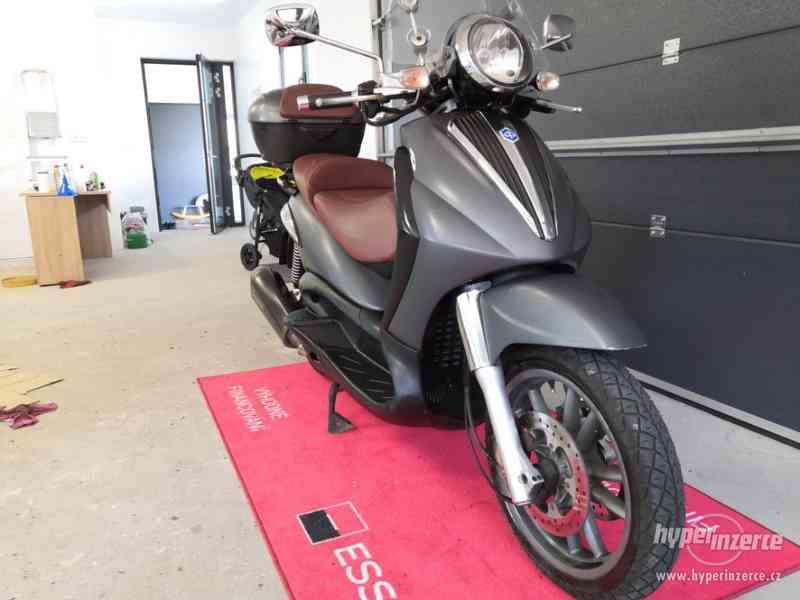 Prodám Piaggio Beverly 500 r.v.2012 - foto 15