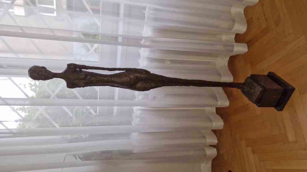 Alberto Giacometti-bronz XXL - foto 11