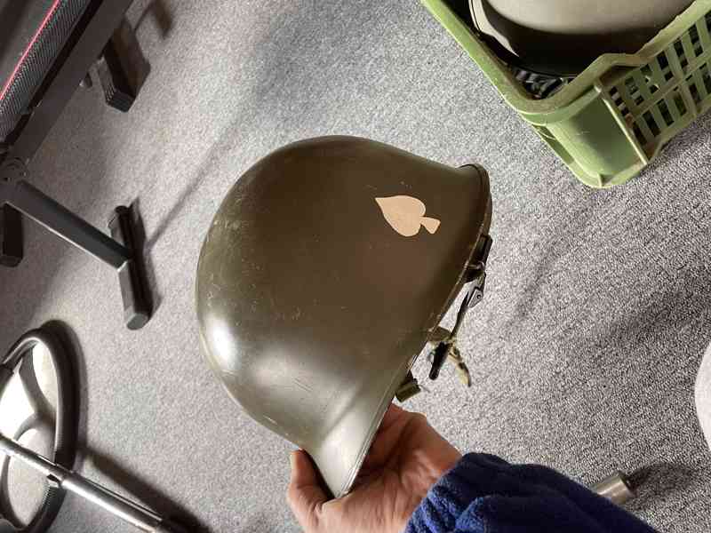 Vojenské helmy - foto 20