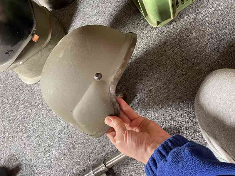 Vojenské helmy - foto 4