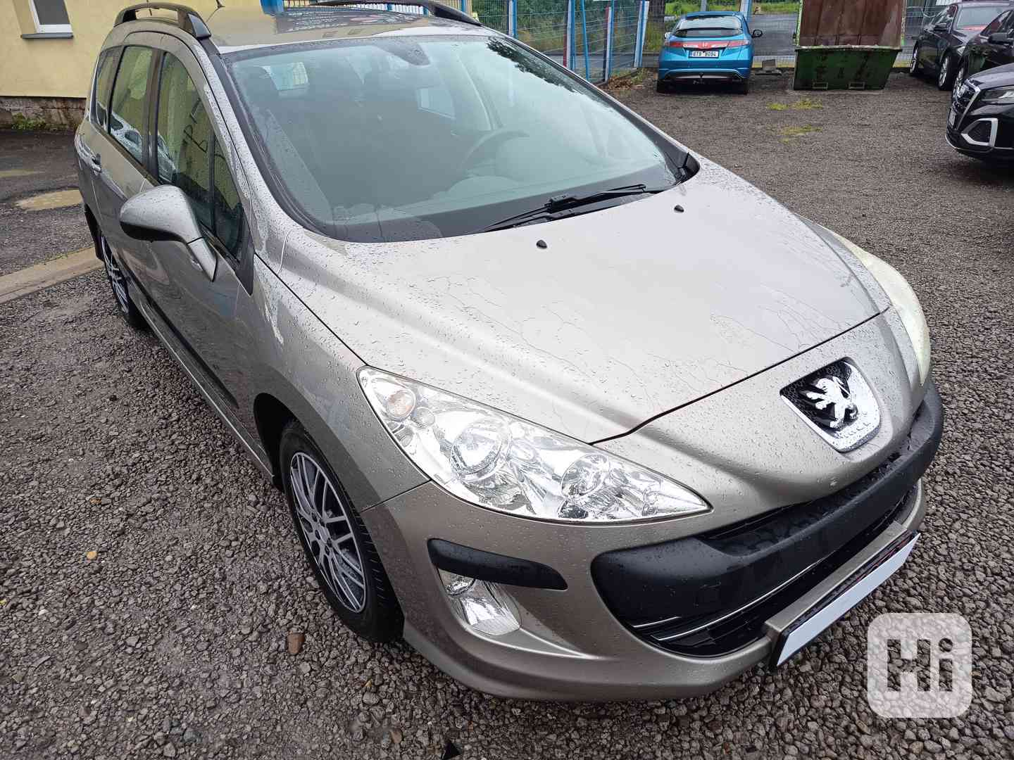PEUGEOT 308 SW 1,4i Comfort ČR  - foto 1