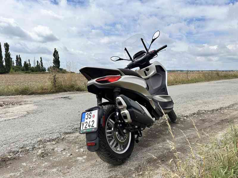 Piaggio Beverly 400, najeto 5165 km, rok výroby 2023  - foto 2