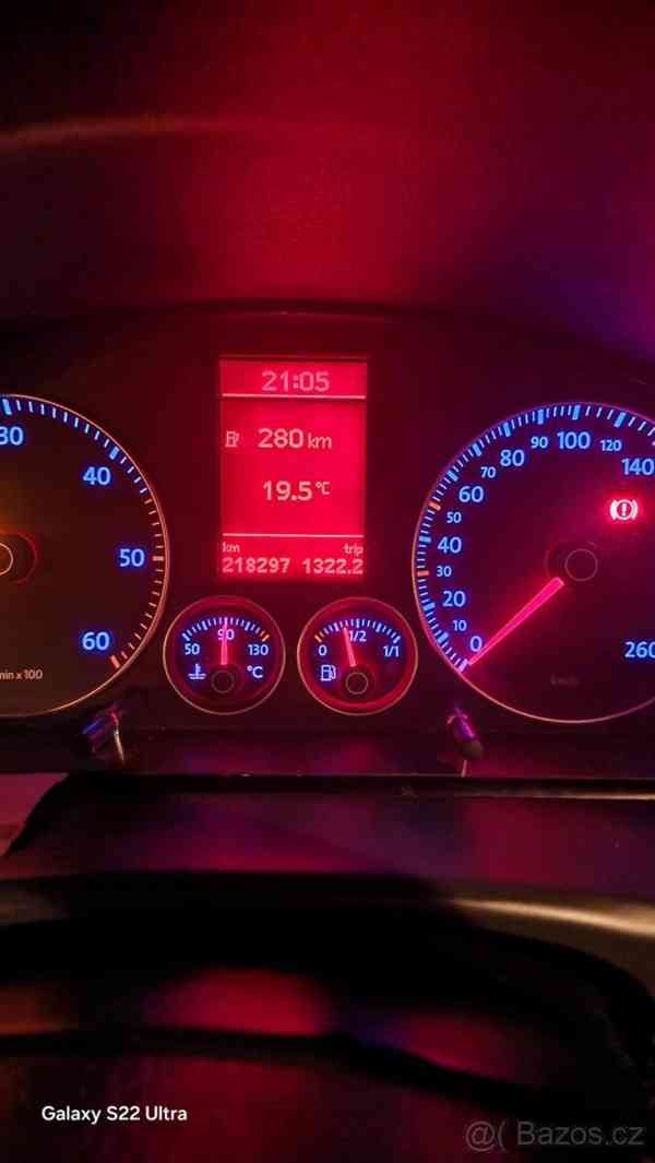 Volkswagen Touran 1,9 - foto 4