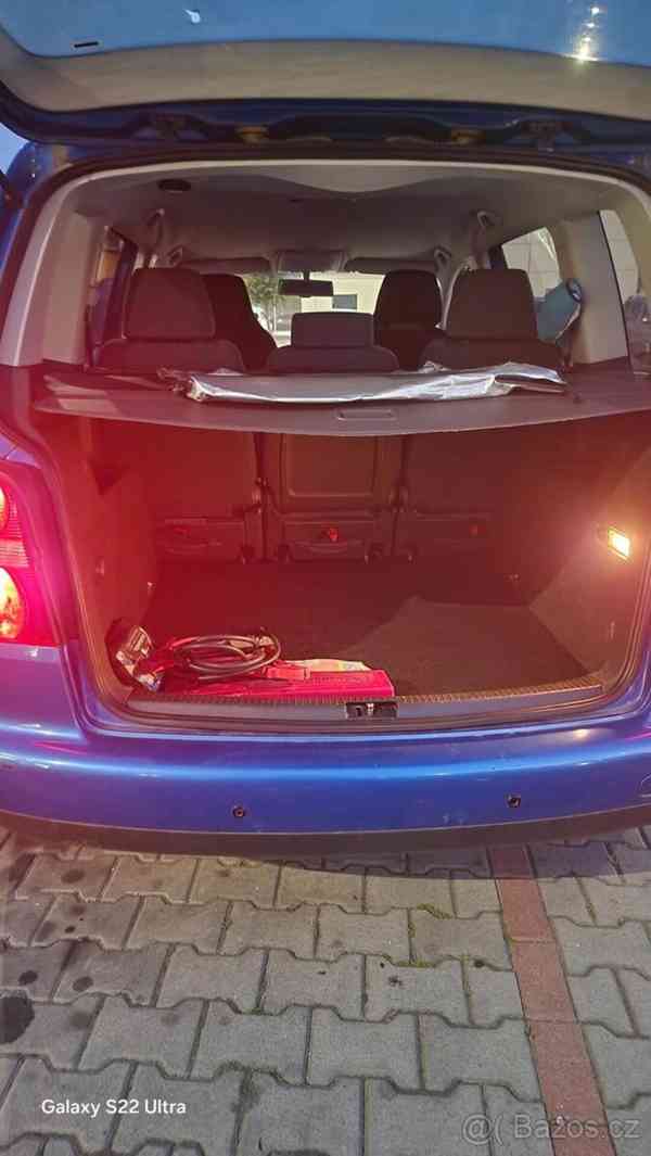 Volkswagen Touran 1,9 - foto 7