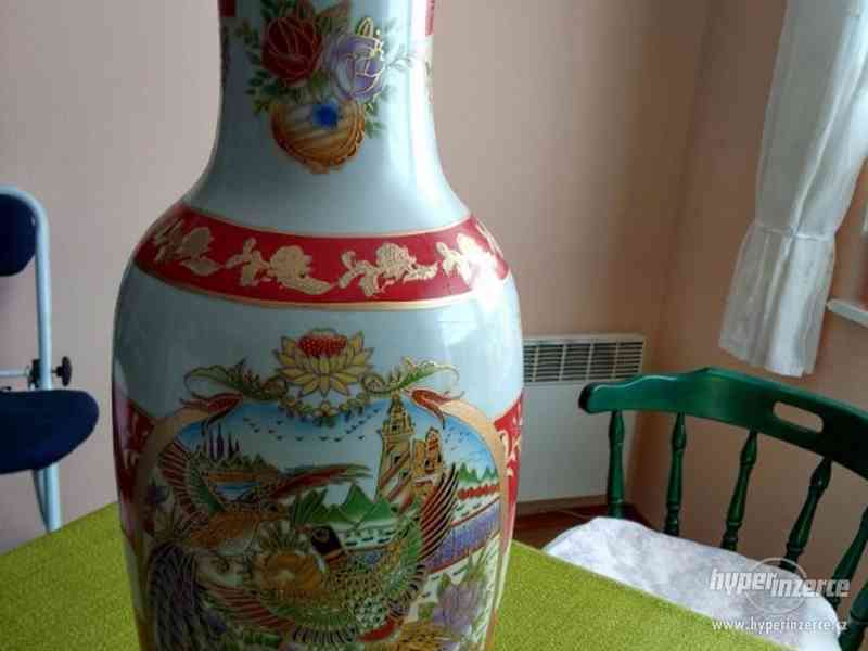 čínské vázy a Novoborská váza - foto 3