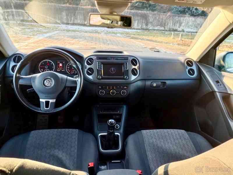 Volkswagen Tiguan 2,0   110 kW Sport & Style 4x4 - foto 12