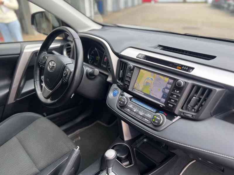 Toyota RAV 4 2,5 Hybrid Edition 145kw - foto 19