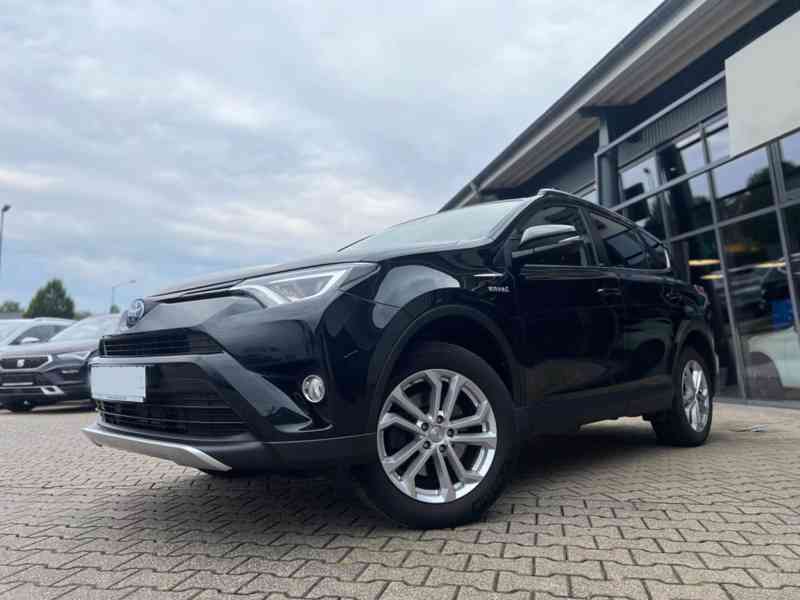 Toyota RAV 4 2,5 Hybrid Edition 145kw - foto 6