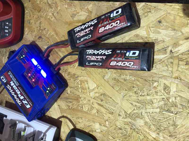 Traxxas baterie 3 články 8400 mAh 11.1V LiPo