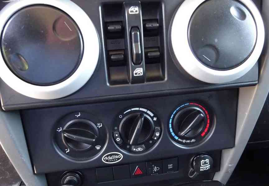 Jeep Wrangler 2.8 CRDi r.v.2008 závěs 3 500 kg - foto 13