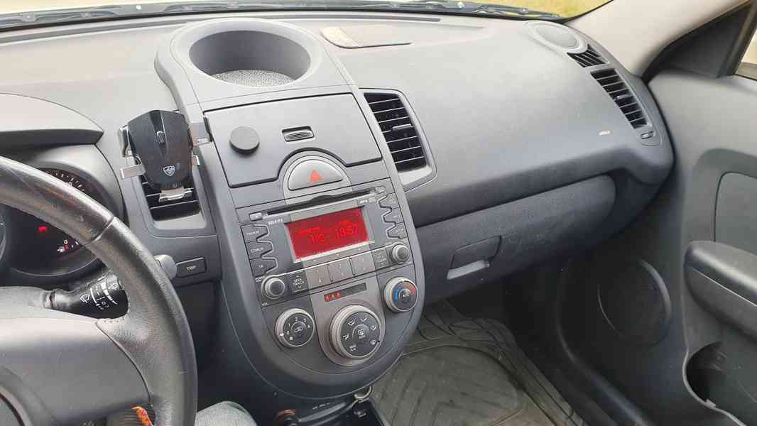 KIA Soul 1,6 CRDi - foto 16