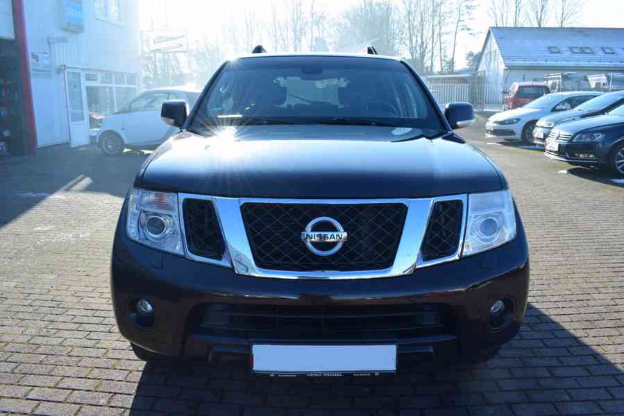 Nissan Pathfinder 2.5 dCi LE 140kw - foto 14