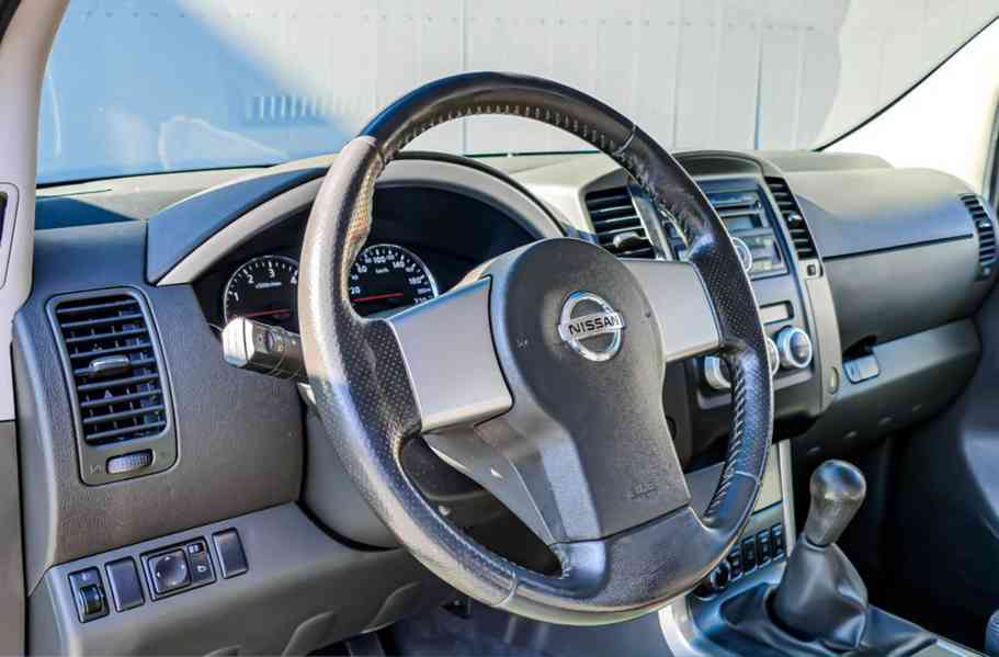 Nissan Pathfinder 2.5 dCi XE 140kw - foto 14
